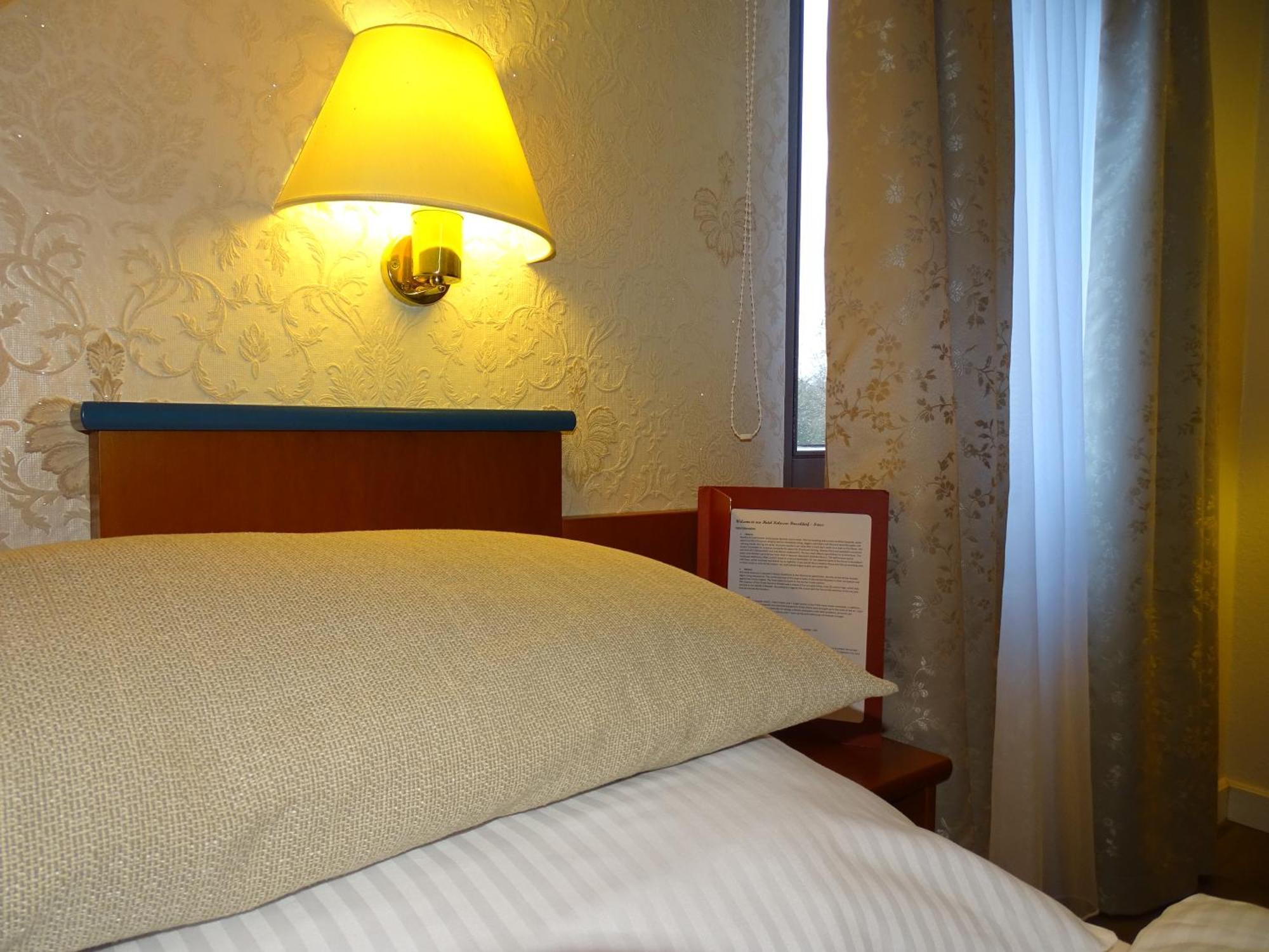 Hotel Kolossos Duesseldorf - Neuss Δωμάτιο φωτογραφία